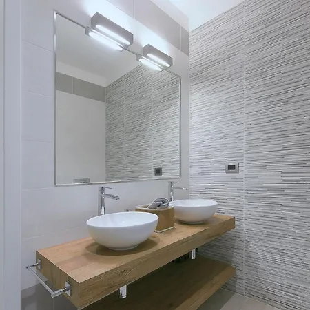 Apartment Mandria 1 2 *