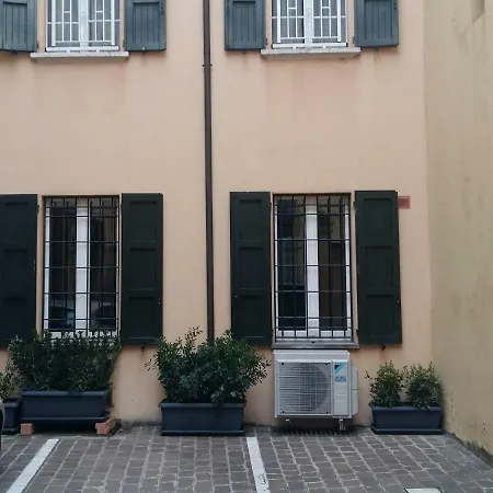 Mandria 1 2 Apartment Bologna