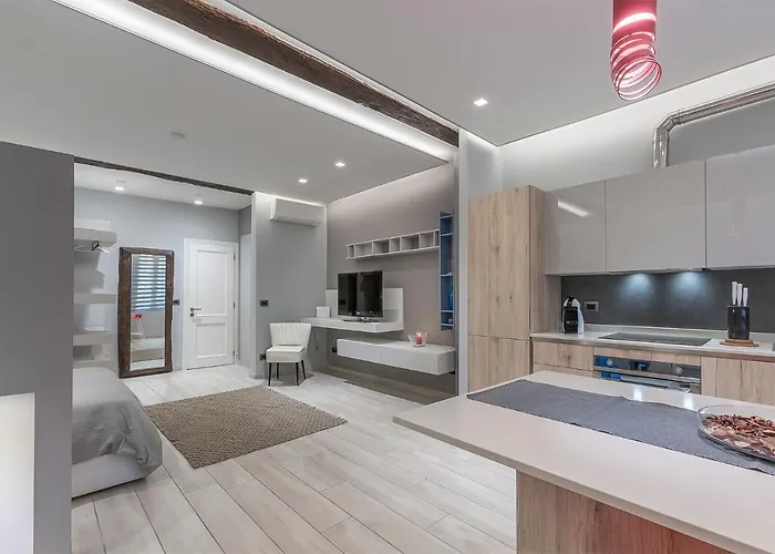 Mandria 1 2 Apartment *